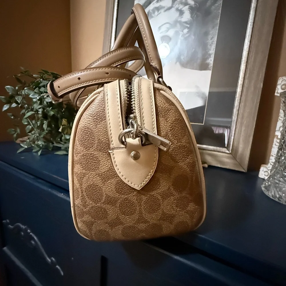 Coach Blocked Signature Rowan satchel crossbody - Picture 5 of 9